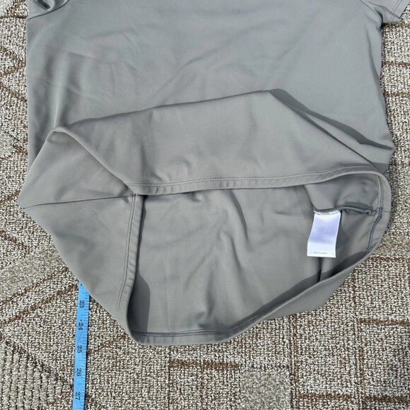 Express Blouse Women's Extra Large Gray Short Sleeve Crew Neck Top - Picture 7 of 10